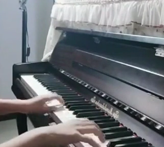 鋼琴演奏